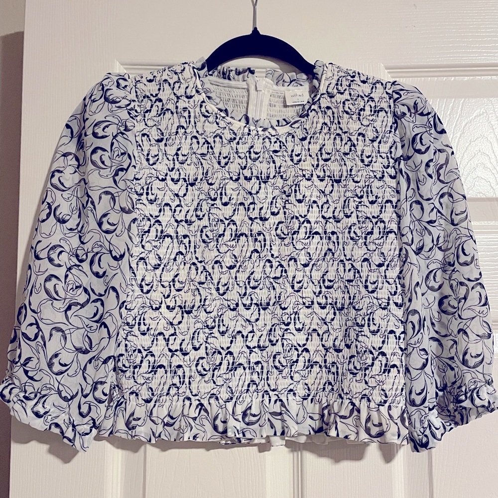 Aritzia Wilfred Tempest Blouse Cropped Chiffon Smocked Blouse